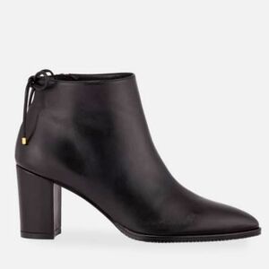 NWOB Stuart Weitzman Gardiner Booties